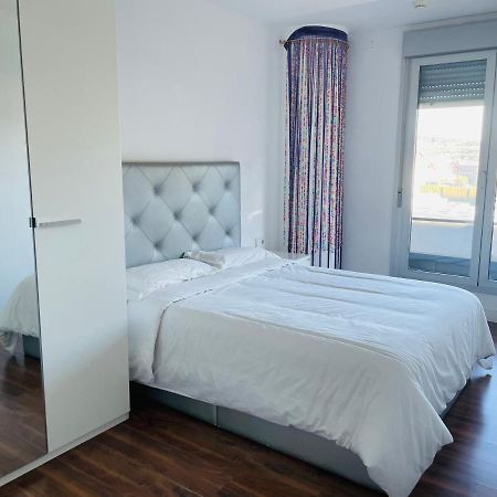 Fira De Barcelona City View Apartment With Garage Parking L'Hospitalet de Llobregat Eksteriør billede