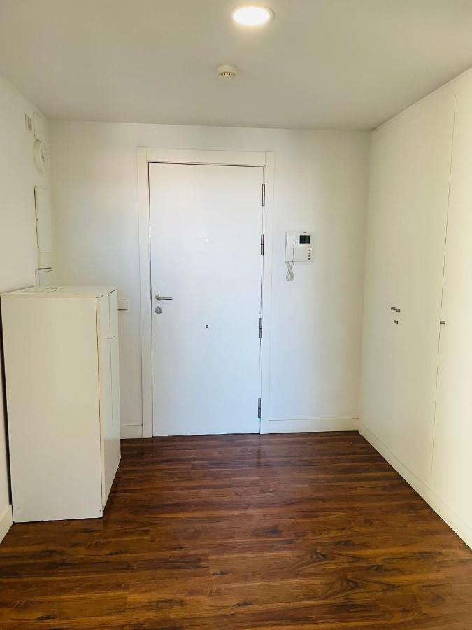 Fira De Barcelona City View Apartment With Garage Parking L'Hospitalet de Llobregat Eksteriør billede
